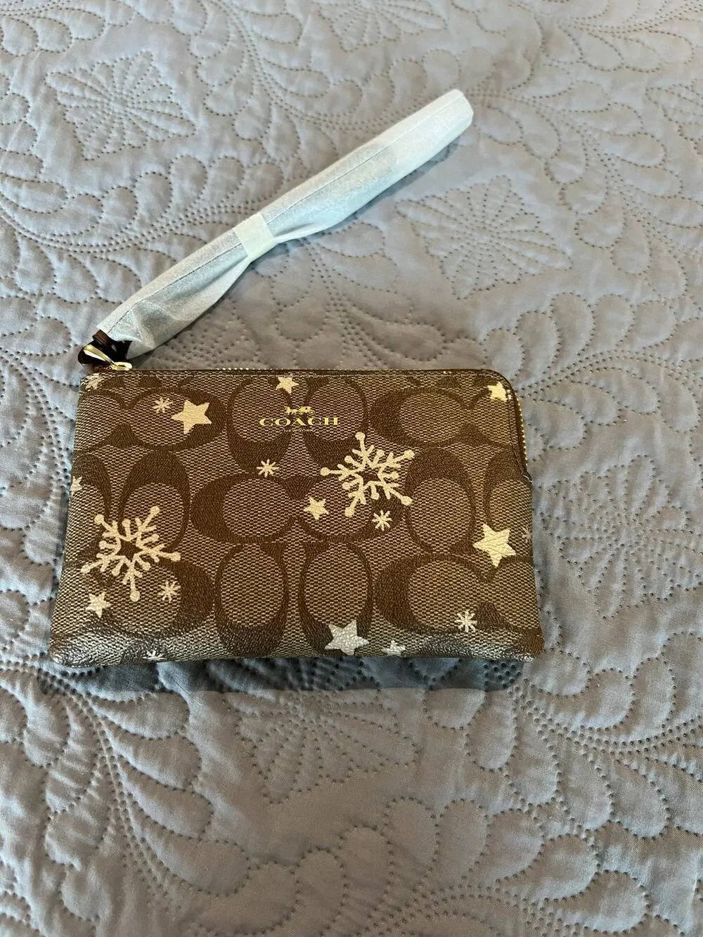 NWT Coach corner zip pouch
